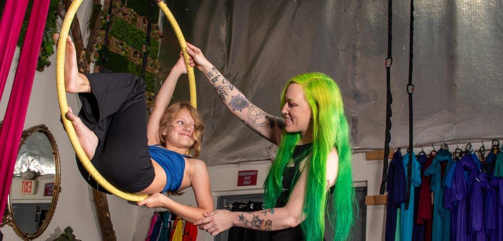 Sliding Descriptive Image